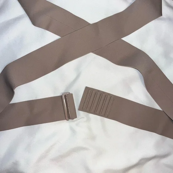 Victoria's Secret Small Taupe Deep V Taupe Sports Bra with waist cross-over tie - Picture 5 of 5